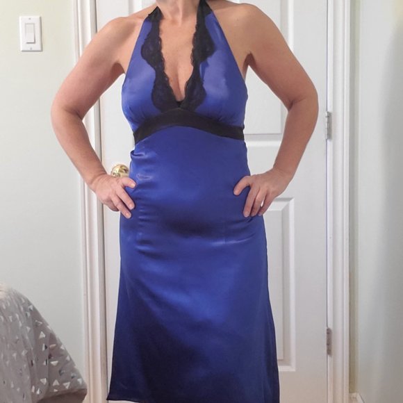 Satin lace halter dress - Picture 1 of 10